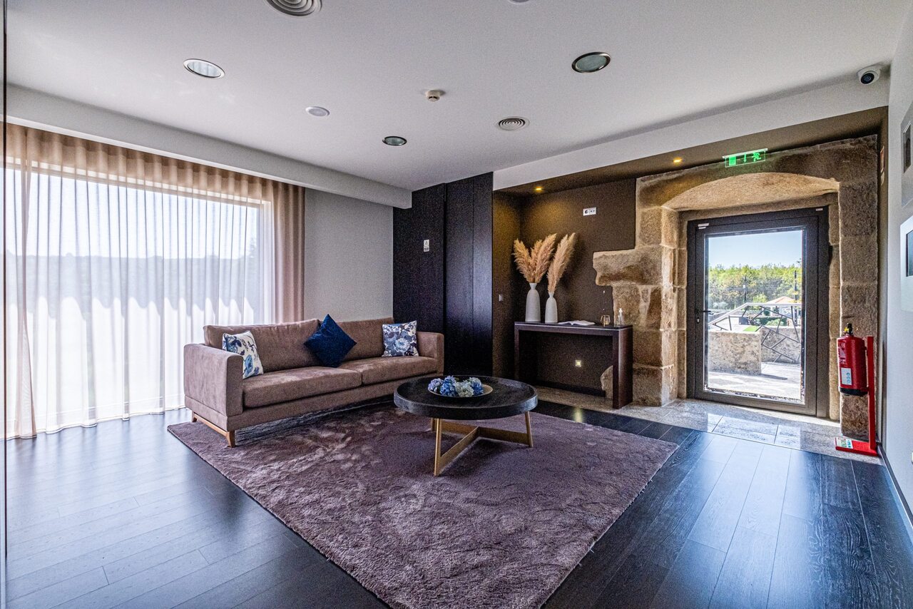 gabriel-dias-property-t6-guarda-portugal-luxury (15)