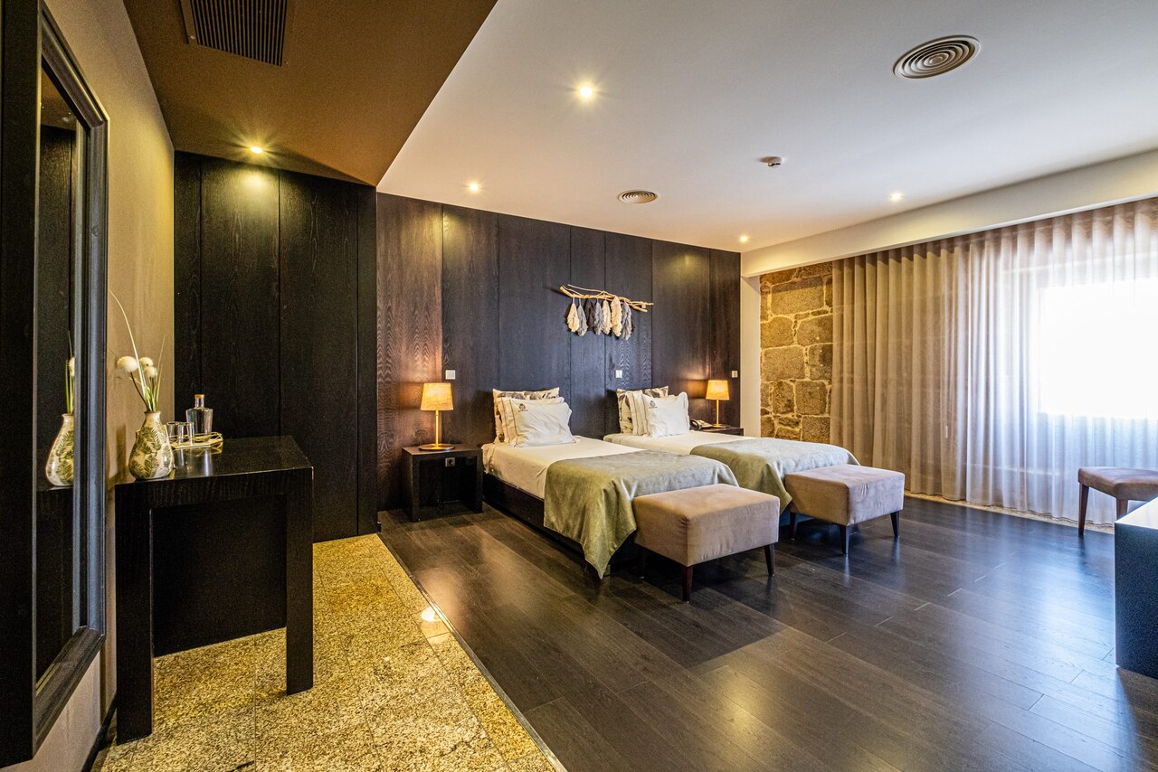 gabriel-dias-property-t6-guarda-portugal-luxury (16)