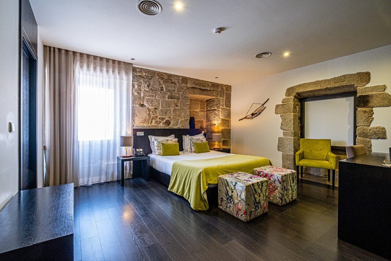 gabriel-dias-property-t6-guarda-portugal-luxury (18)