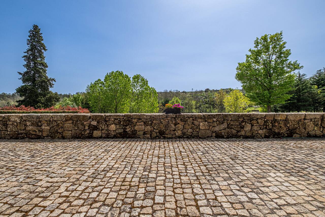 gabriel-dias-property-t6-guarda-portugal-luxury (28)