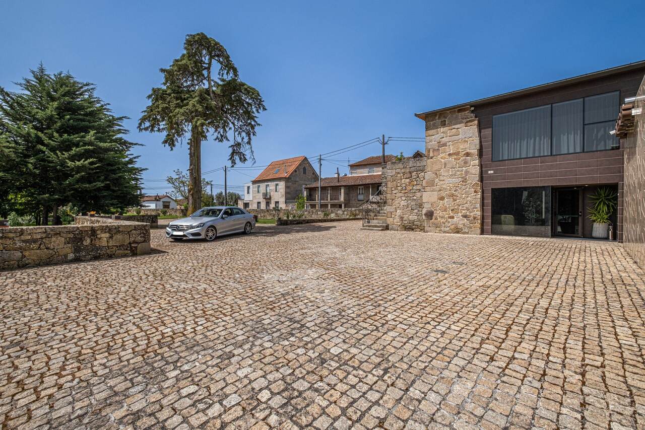 gabriel-dias-property-t6-guarda-portugal-luxury (38)